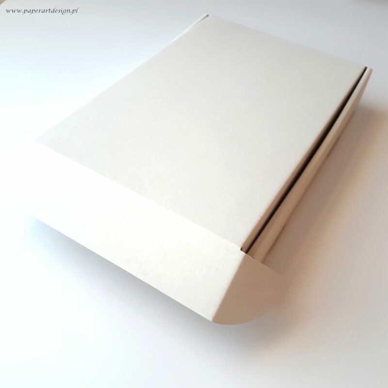 pudełko białe fasonowe 30x20